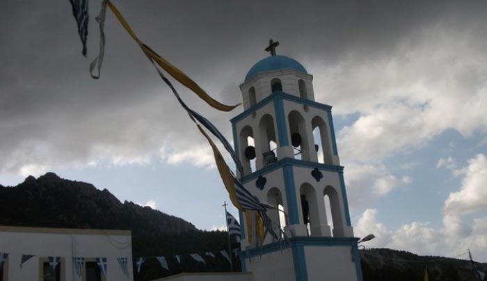 68χρονη μόλις κοινώνησε στον Ασώματο υπέστη έμφραγμα &amp; παρά τις προσπάθειες 4 γιατρών κατέληξε