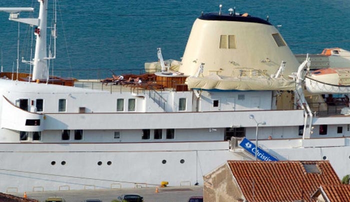 Μυτιλήνη: Βασιλικές διακοπές με τη θαλαμηγό Χριστίνα του Αριστοτέλη Ωνάση