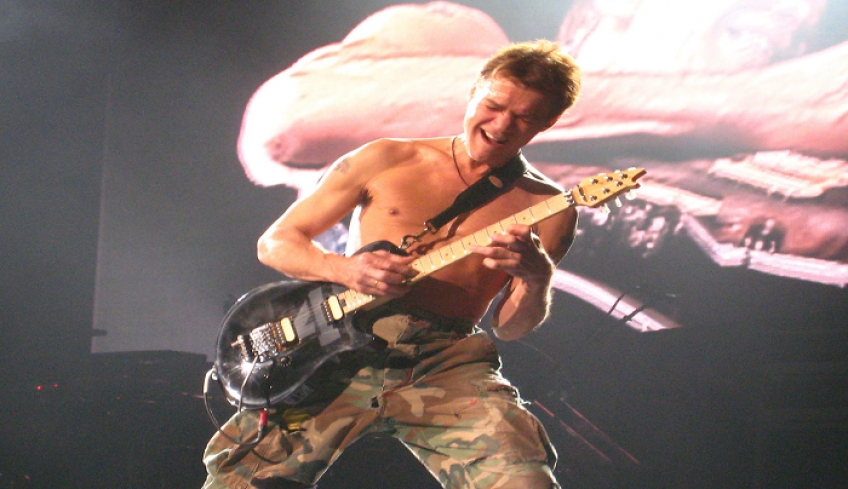 Πέθανε ο διάσημος κιθαρίστας Eddie Van Halen