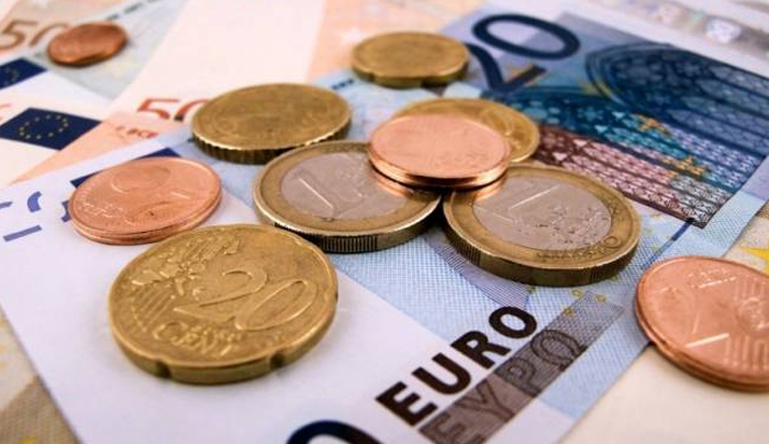 Τρόικα : Διαλέξτε - ΄Η αύξηση ΦΠΑ στα νησιά ή μείωση συντάξεων