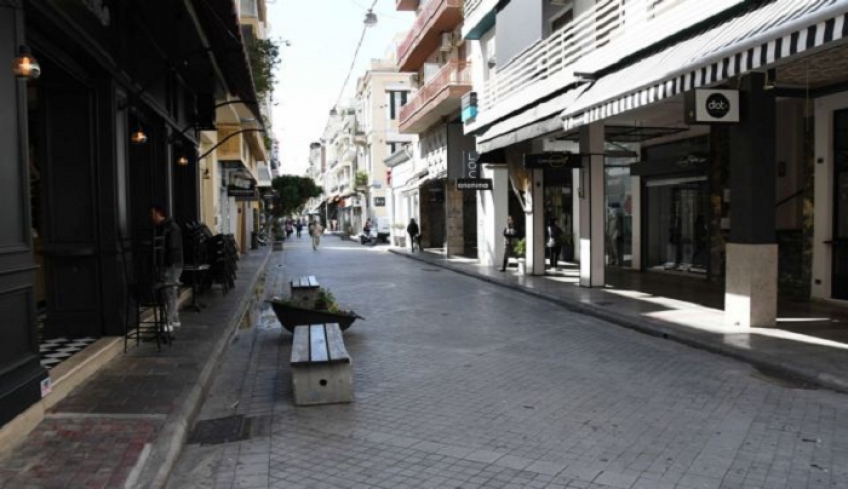 Oι 7 περιοχές της χώρας που βρίσκονται ένα βήμα πριν το lockdown