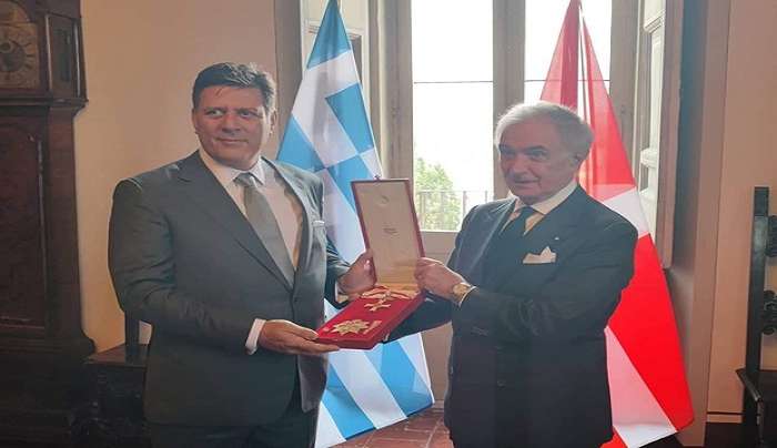 Παρασημοφορήθηκε ο Μ.Βαρβιτσιώτης από το Τάγμα Ιπποτών Ρόδου-Μάλτας