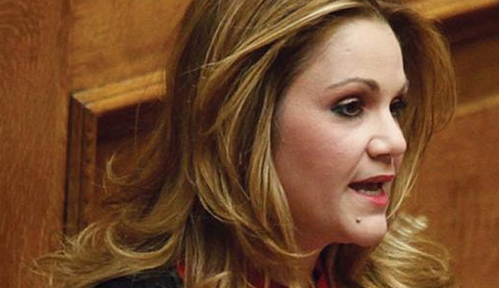 Μίκα Ιατρίδη: «Χαίρομαι που με την επίκαιρη ερώτηση μου, κινητοποιήθηκε το Υπ. Παιδείας για τους φοιτητές των πολύτεκνων οικογενειών. Πρέπει όμως, να δώσετε άμεσες λύσεις».