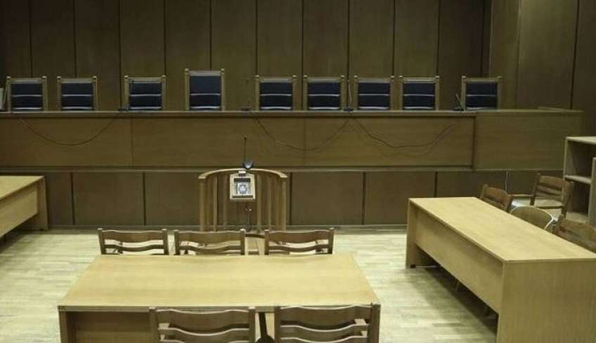 Λαμία: Υποσχόταν «συντροφιά» και απέσπασε μισό εκατ. ευρώ