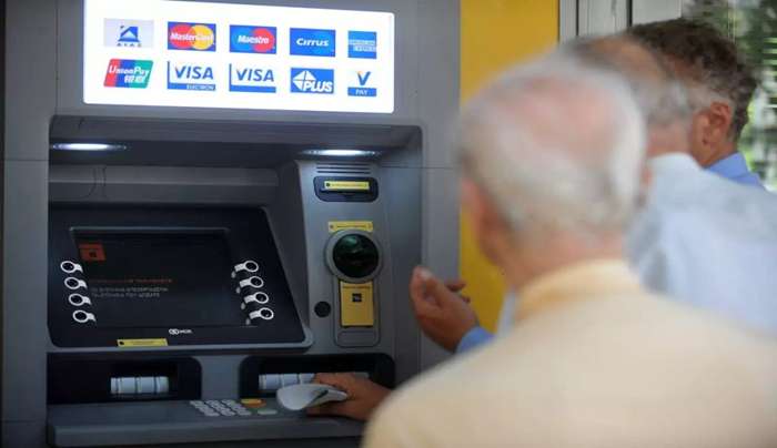 Σύνταξη Νοεμβρίου: Όλη η αλήθεια για τις πληρωμές – Γιατί κάποιοι μπορεί να μην πληρωθούν ούτε τη Δευτέρα [Δείτε τις ημερομηνίες]