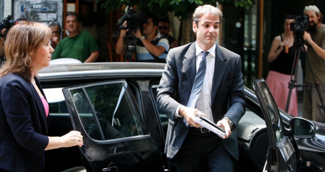 Δημόσιο και απολύσεις στο τραπέζι της συζήτησης Μητσοτάκη-τρόικα