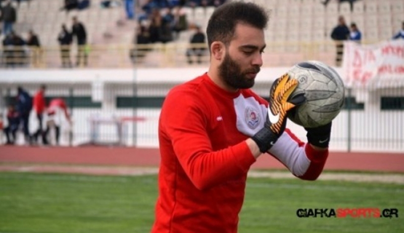 «Φλερτάρει» με Μιχαλάκη ο Φοίβος