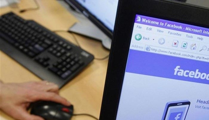 Βρήκε το πορτοφόλι Ροδίτη στην Αθήνα και τον αναζήτησε μέσω facebook!