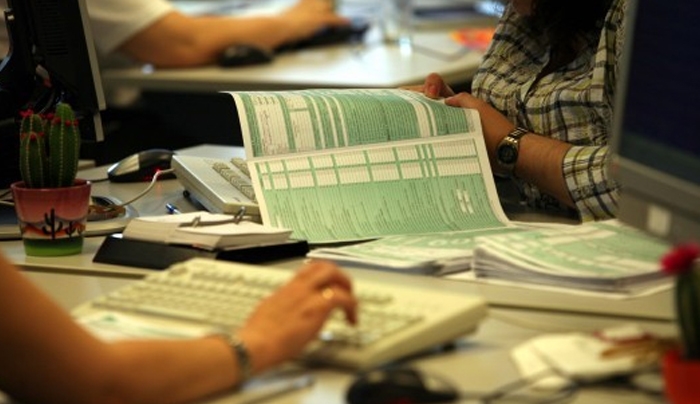 Είσαι συνεπής φορολογούμενος; Παίρνεις μπόνους! Ποιοι θα πληρώσουν έως και 10% λιγότερους φόρους