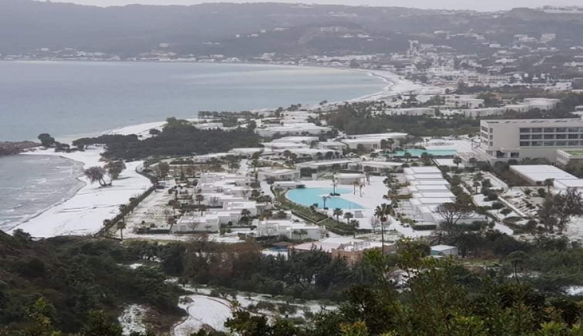 Στα λευκά ''ντύθηκε'' η Κέφαλος!
