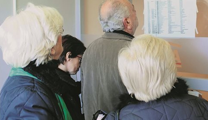 Πέντε χρόνια στην ουρά για σύνταξη και εφάπαξ