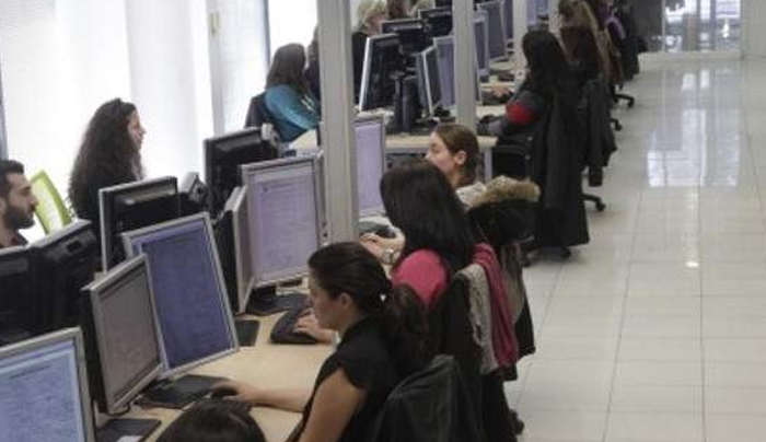 Κι όμως στο Μνημόνιο προβλέπεται αύξηση των συντάξεων των δημοσίων υπαλλήλων -Εως 72 ευρώ