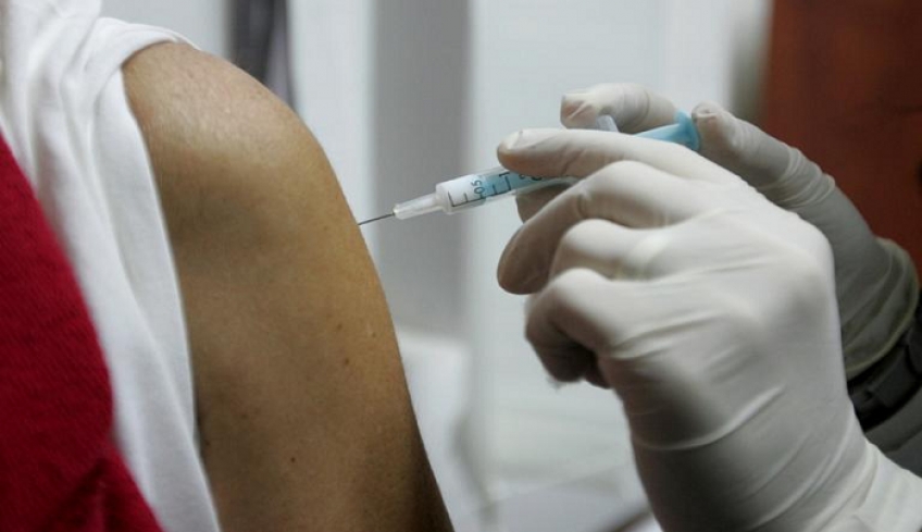 Μητέρα ανήλικου παιδιού δίνει μάχη στην εντατική με τον Η1Ν1 - Οκτώ θάνατοι πανελλαδικά!