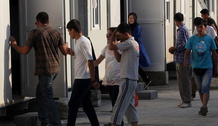 Προσφυγικός «πυρετός» με πολιτικό παρασκήνιο σε νησιά και ΕΕ