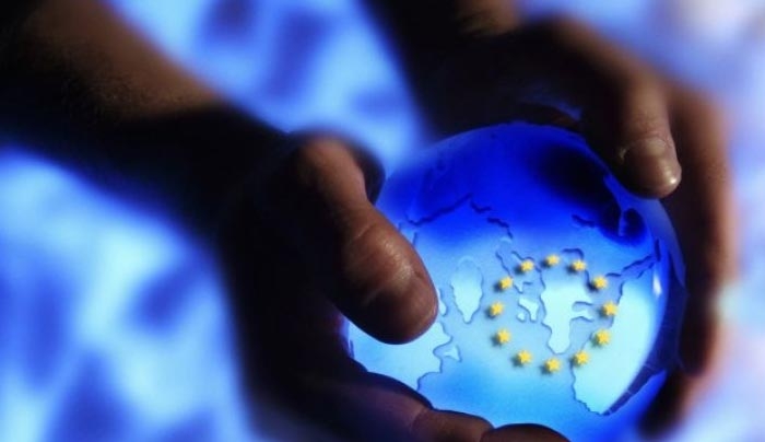 «Μεγάλος Αδελφός» στο Διαδίκτυο με πρόσχημα την τρομοκρατία