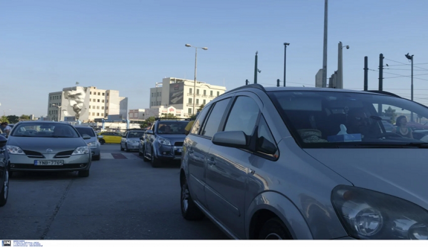 Αλλάζει το όριο από σήμερα Δευτέρα, πόσα άτομα επιτρέπονται στο αμάξι