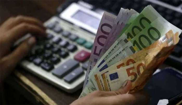 Νέα αύξηση του κατώτατου μισθού από 1/4 - Τι ισχύει για την ψηφιακή κάρτα εργασίας