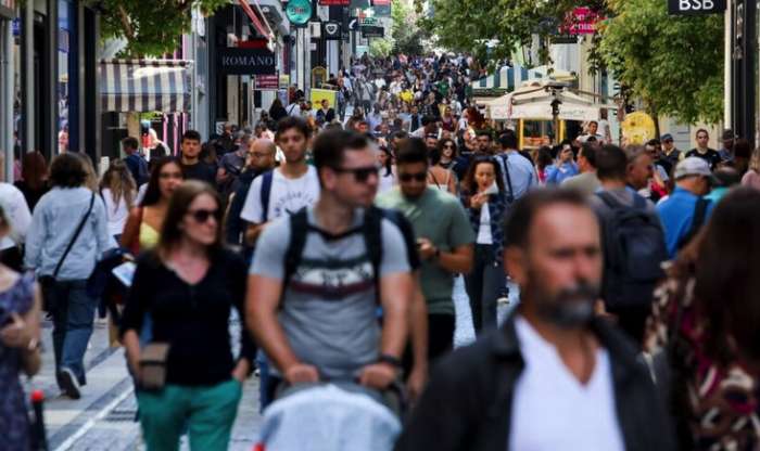 Τέλος επιτηδεύματος: Μειώνεται στο μισό - Τι θα πληρώσουν οι ελεύθεροι επαγγελματίες