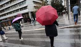 Καιρός σήμερα: Βροχές και καταιγίδες από το μεσημέρι – Πού αναμένονται εντονότερα φαινόμενα