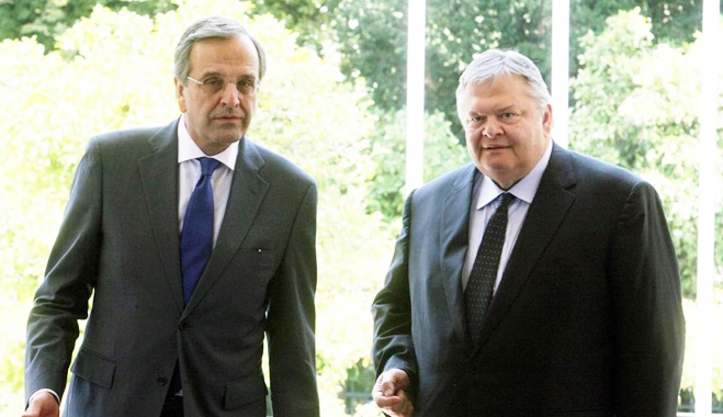 Συμφωνία «πακέτο» με την τρόικα
