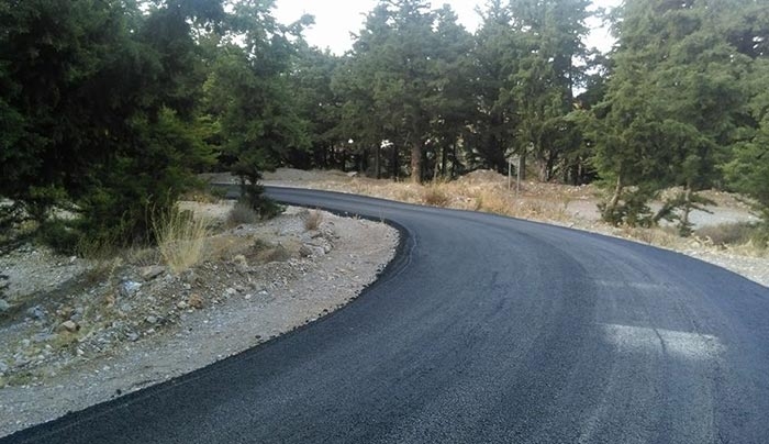 Δήμος Κω: "Άσφαλτος μετά από πολλά χρόνια στο Λαγούδι-Ξεκίνησαν οι εργασίες ασφαλτόστρωσης στο δρόμο προς το νεκροταφείο, το λατομείο και την περιοχή της Ζιάς" (ΦΩΤΌ)