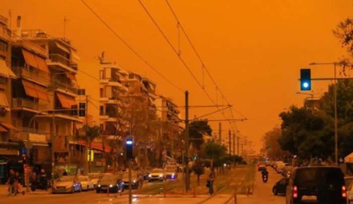 Διπρόσωπος ο καιρός το Σαββατοκύριακο: Αφρικανική σκόνη, βροχές και υψηλές θερμοκρασίες