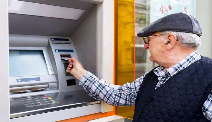 Συντάξεις Απριλίου 2023: Αυτές είναι οι πιθανές ημερομηνίες πληρωμών – Πότε θα δουν λεφτά οι συνταξιούχοι