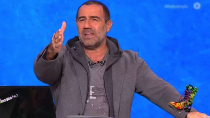 «Κόλαφος» ο Αντώνης Κανάκης στο Ράδιο Αρβύλα: «Δεν ντρέπεστε ρε αλήτες, ρε κωλ…δα; Πόσο βλάκες μπορεί να είστε;»