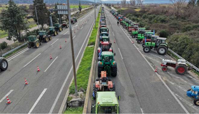 Αποχωρούν από τα μπλόκα οι αγρότες – Τι αποφάσισαν στις συνελεύσεις