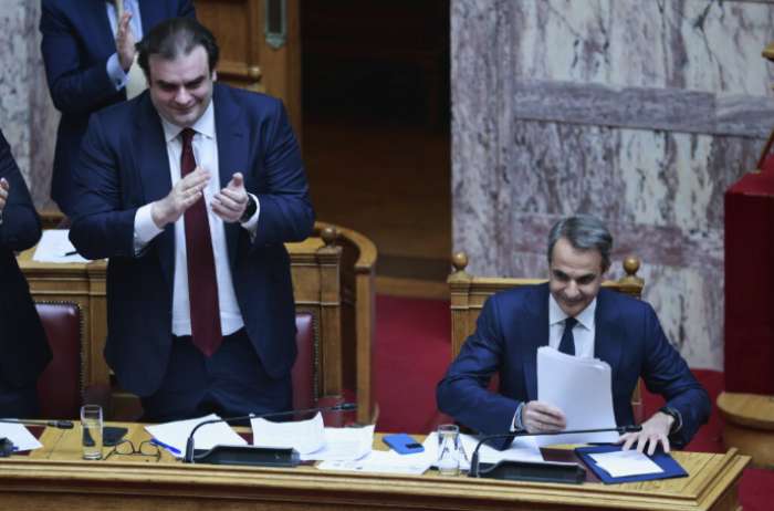 Βουλή: Υπερψηφίστηκε το νομοσχέδιο για τα μη κρατικά ΑΕΙ