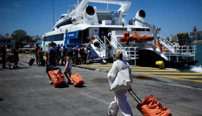 Ακτοπλοϊκά για αναπληρωτές εκπαιδευτικούς λόγω Πάσχα: Πού κυμαίνονται οι τιμές