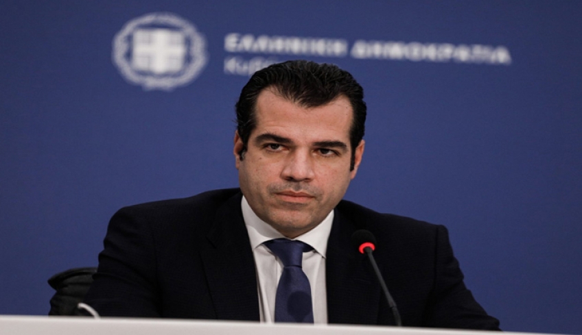 Πλεύρης: Εξετάσεις και εισαγωγή σε νοσοκομεία μόνο με έγκριση από προσωπικό γιατρό – Οι υποχρεώσεις και οι αμοιβές