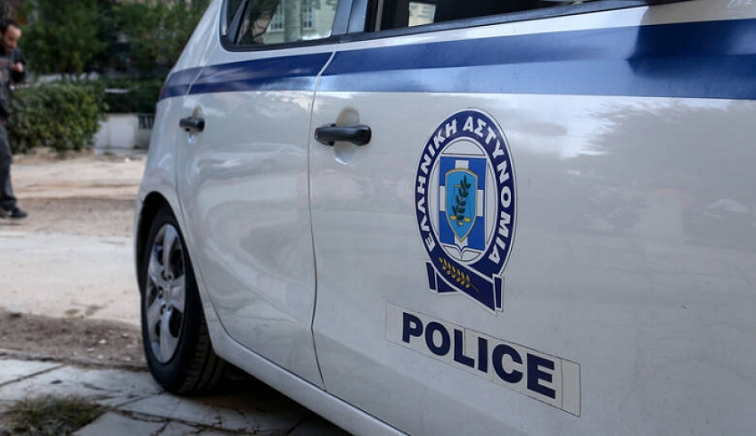 Μενίδι: Έβαλε πίτμπουλ να δαγκώσει αστυνομικούς για να γλιτώσουν τη σύλληψη συγγενείς του