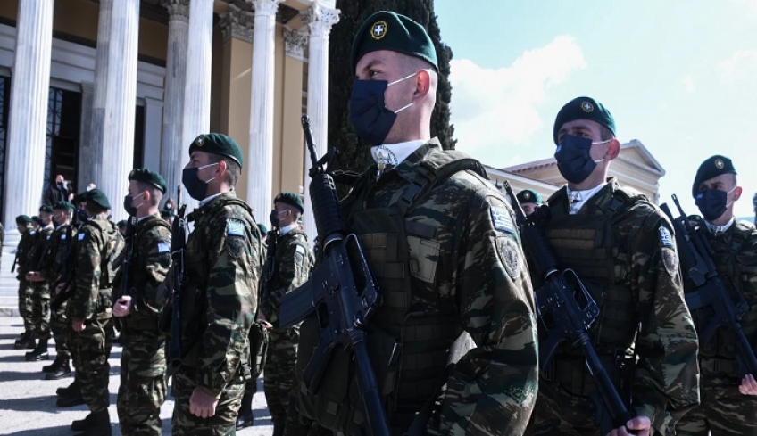 Παρελάσεις 28 Οκτωβρίου: Δεύτερες σκέψεις από κυβέρνηση - Επιφυλακτικοί οι ειδικοί