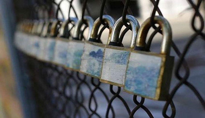 Έκθεση ΓΣΕΒΕΕ: Πάνω από 180.000 επιχειρήσεις έβαλαν «λουκέτο» στην κρίση