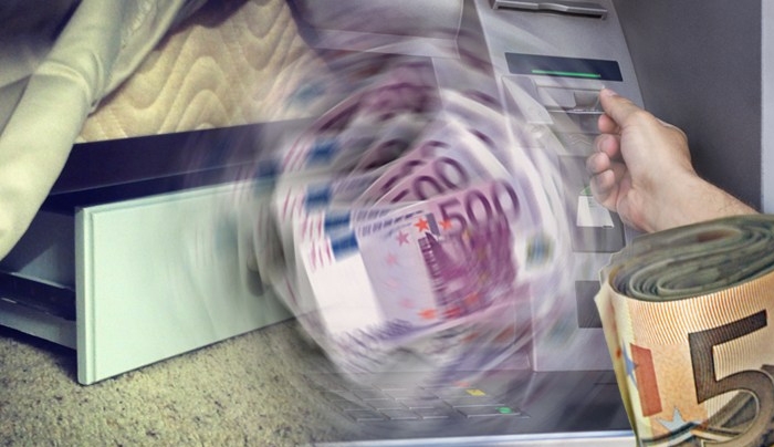 45 δις ευρώ κάτω από τα στρώματα