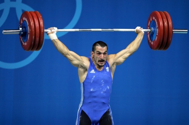 Πύρρος Δήμας εναντίον του Μίχου της Χρυσής Αυγής!