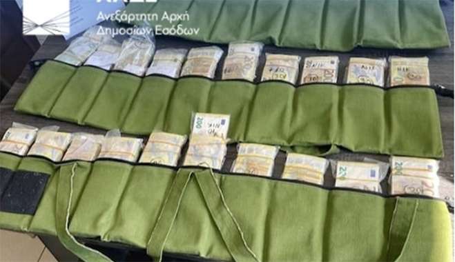 ΑΑΔΕ: Κατασχέθηκαν σχεδόν 1,2 εκατ. ευρώ στον Έβρο - "Μέθοδος του μυρμηγκιού" από επιβάτιδες ΙΧ