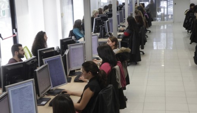 Δημόσιο: Αυξήσεις μισθών ως και 8% σε προϊσταμένους! - Πάγωμα και μειώσεις στους υπόλοιπους με δημιουργία υπαλλήλων δύο ταχυτήτων