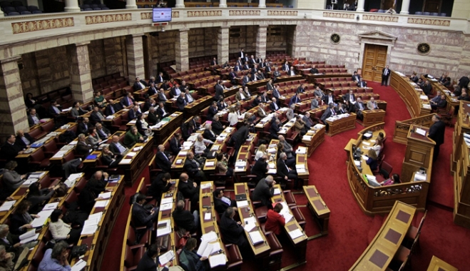 Χάος στη Βουλή: Απίστευτες εκφράσεις για «κατοικίδια» και «τρομοκράτες» (δείτε το απολαυστικό βίντεο)