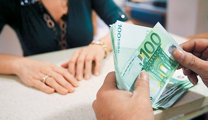 Κούρεμα καταθέσεων στην Ελλάδα όπως στην Κύπρο – Ανάλυση της Deutsche Welle