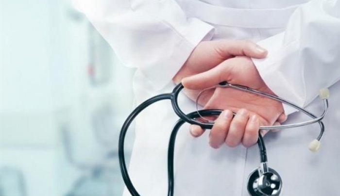 Χωρίς βασικούς γιατρούς στα τουριστικά μέρη, η χώρα διασύρεται διεθνώς