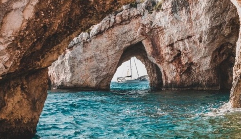 Αιγόκερε, με τη Σελήνη στην Παρθένο το κέφι είναι στα ύψη καθώς βλέπεις τη ζωή από την αισιόδοξη πλευρά.