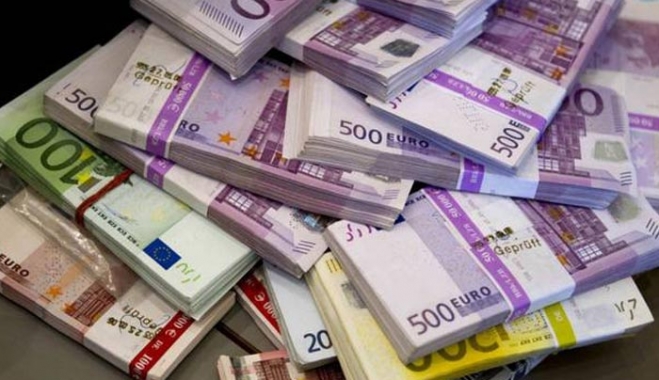 Έταζε «μαϊμού» επενδυτικά προγράμματα και μάζεψε 300.000 ευρώ