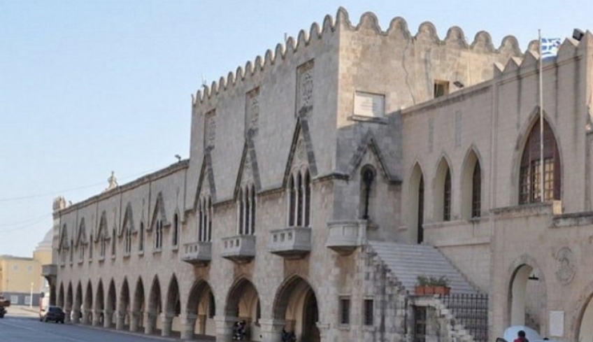 Σε εποχικές προσλήψεις θα προχωρήσει η περιφέρεια