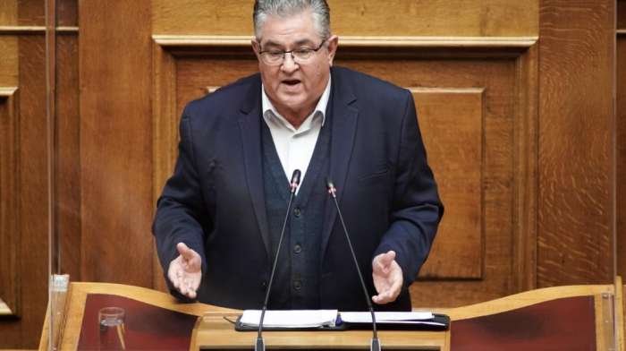 ΚΚΕ: Τροπολογία για την επαναφορά των δώρων Χριστουγέννων - Πάσχα