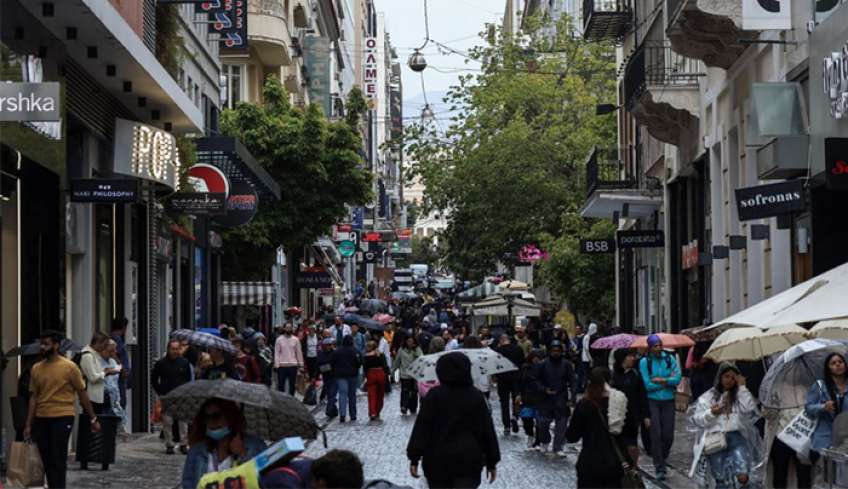 Πληρωμές: Λεφτά βλέπουν σήμερα 1,2 εκατ. δικαιούχοι επιδομάτων και παροχών του ΟΠΕΚΑ