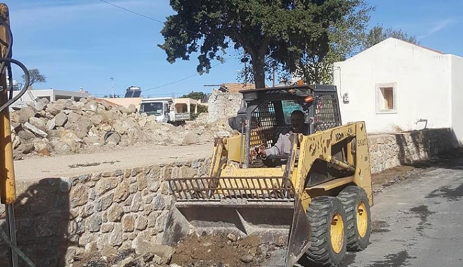 Νέο δίκτυο δημοτικού φωτισμού στην Αγία Τριάδα στην Αντιμάχεια (φωτό)