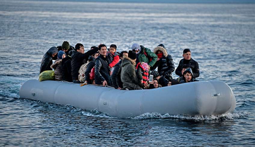 “Κάθε δύο εβδομάδες ένα δρομολόγιο προς τη Ρόδο.” -«Γραφεία ταξιδιών» έχουν ανοίξει οι δουλέμποροι για τα δρομολόγια στο Αιγαίο