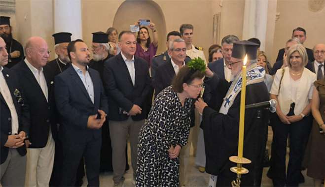 Με λαμπρότητα και την παρουσία της Λίνας Μενδώνη τα θυρανοίξια του Ιερού Βαπτιστηρίου του Αγίου Ιωάννου